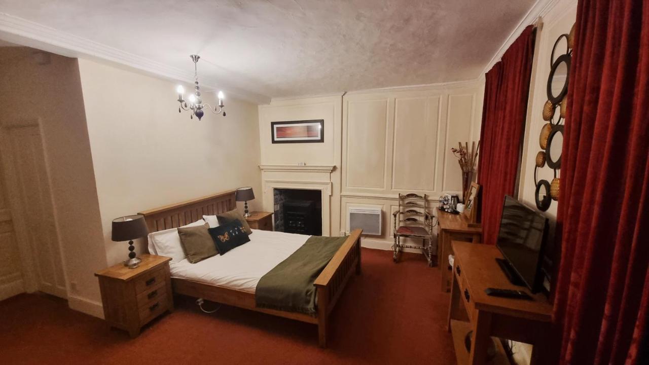 The George & Dragon Hotel Long Melford Room photo